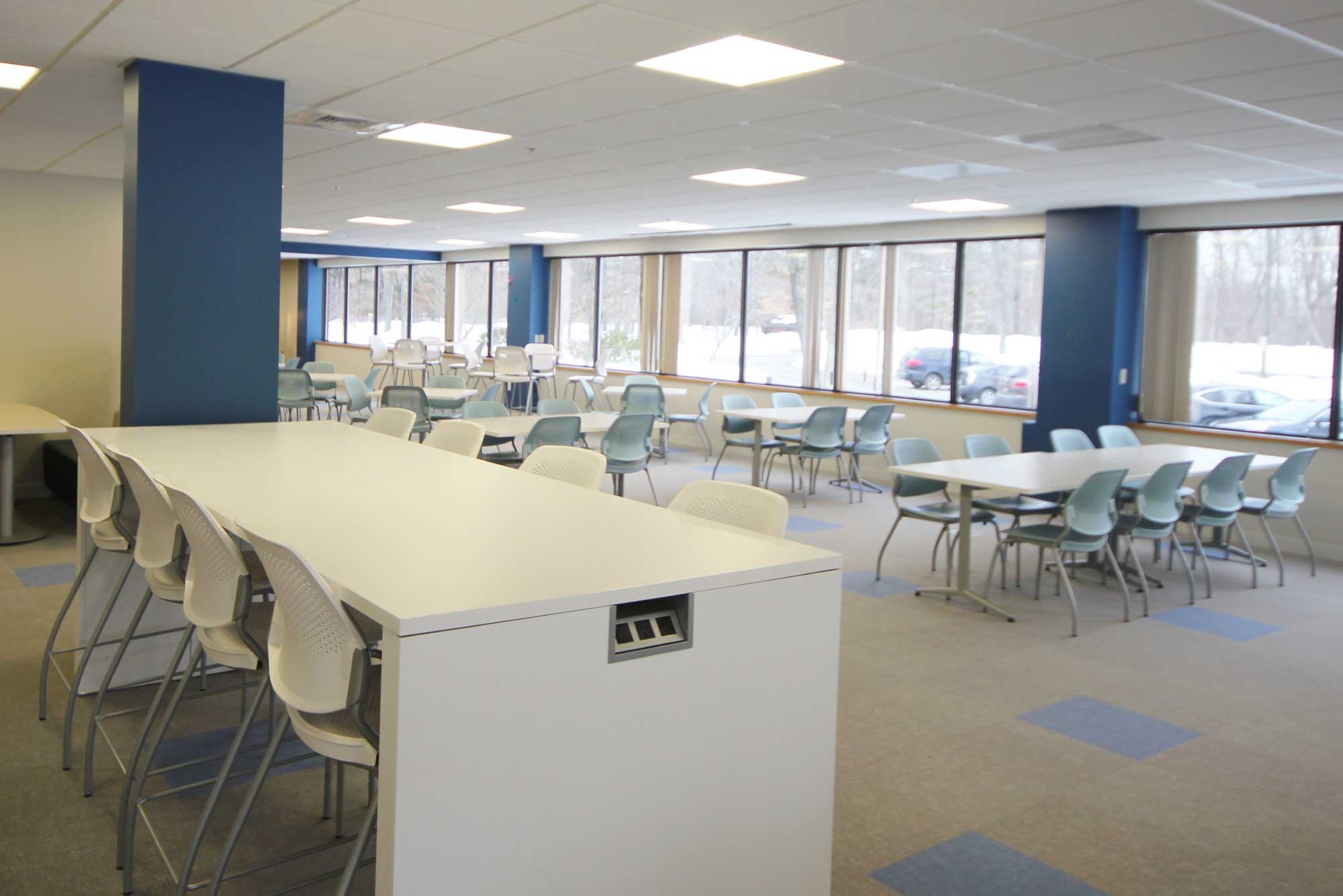 Lexington-Crossing_81-Hartwell_Cafeteria-1