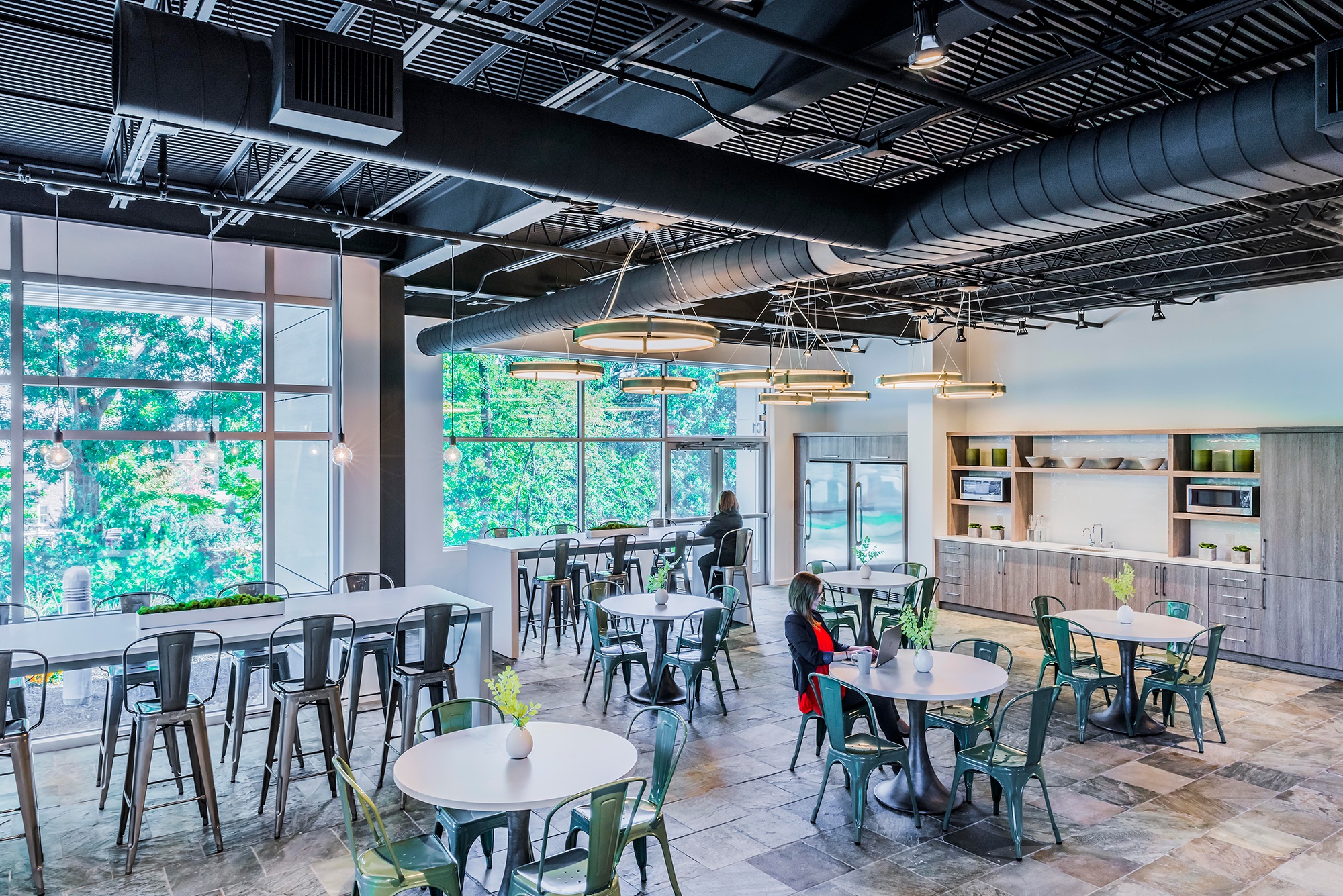 OU8_Laddawn-Cafe-Area