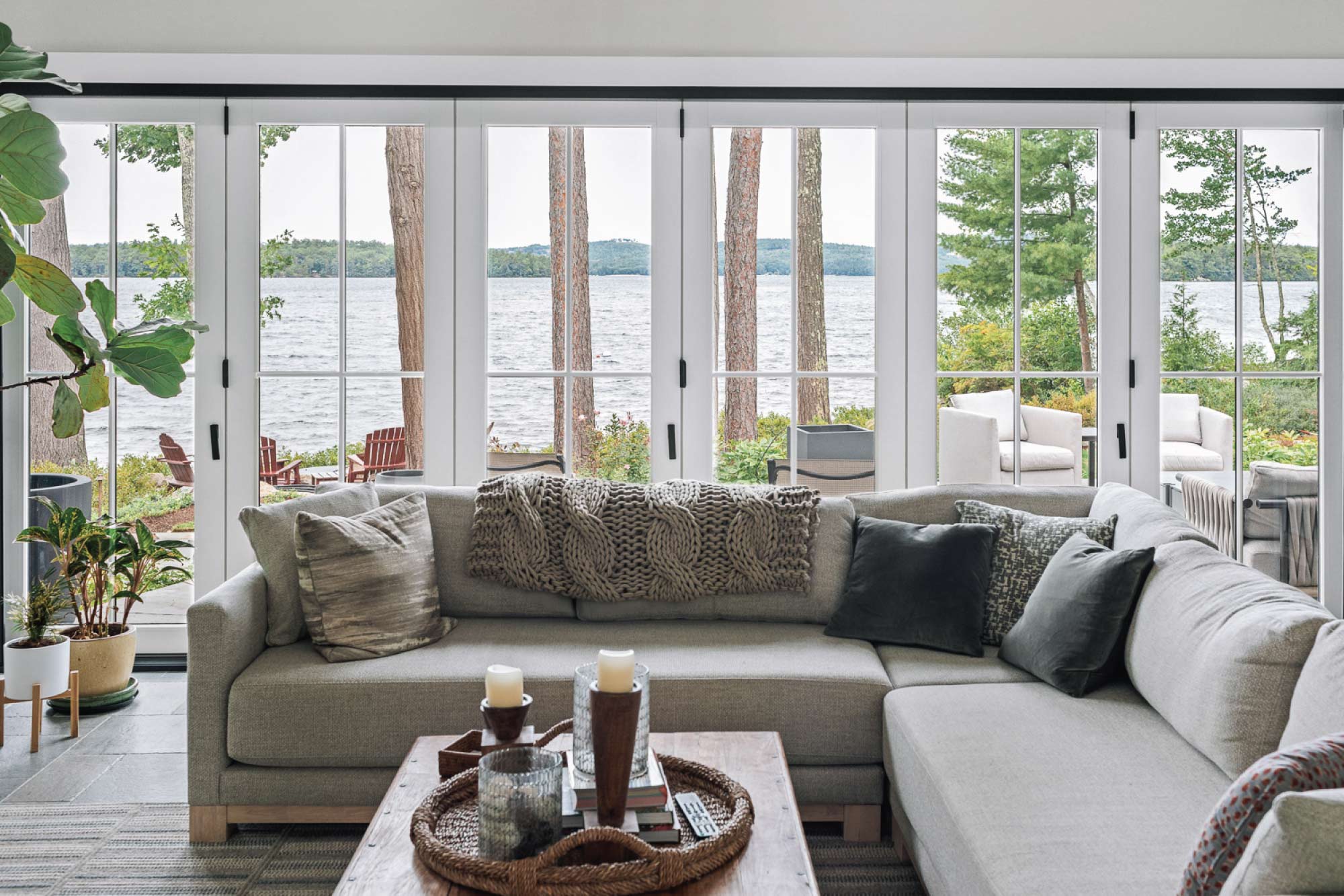 Lakeview-Oasis_Residential-Design-Family-Room