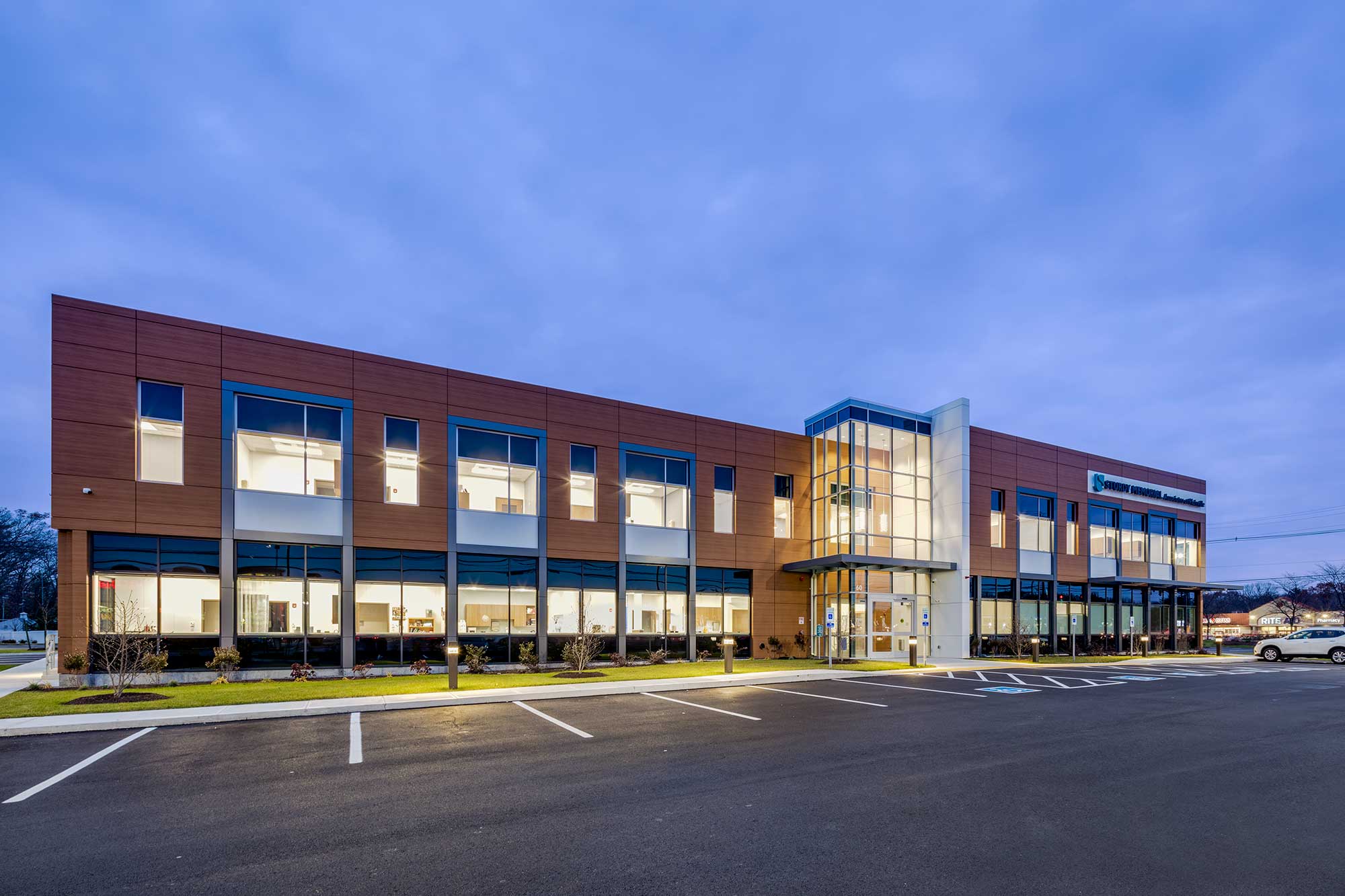 Sturdy-Memorial-Associates-Healthcare-Facility-Design_P2
